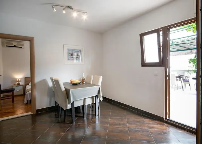 Marino In Makarska, Private Pool Villa